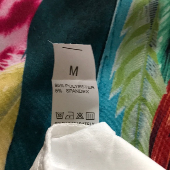 Light weight Summer Sheath Dress (feather pattern) - Picture 3 of 3